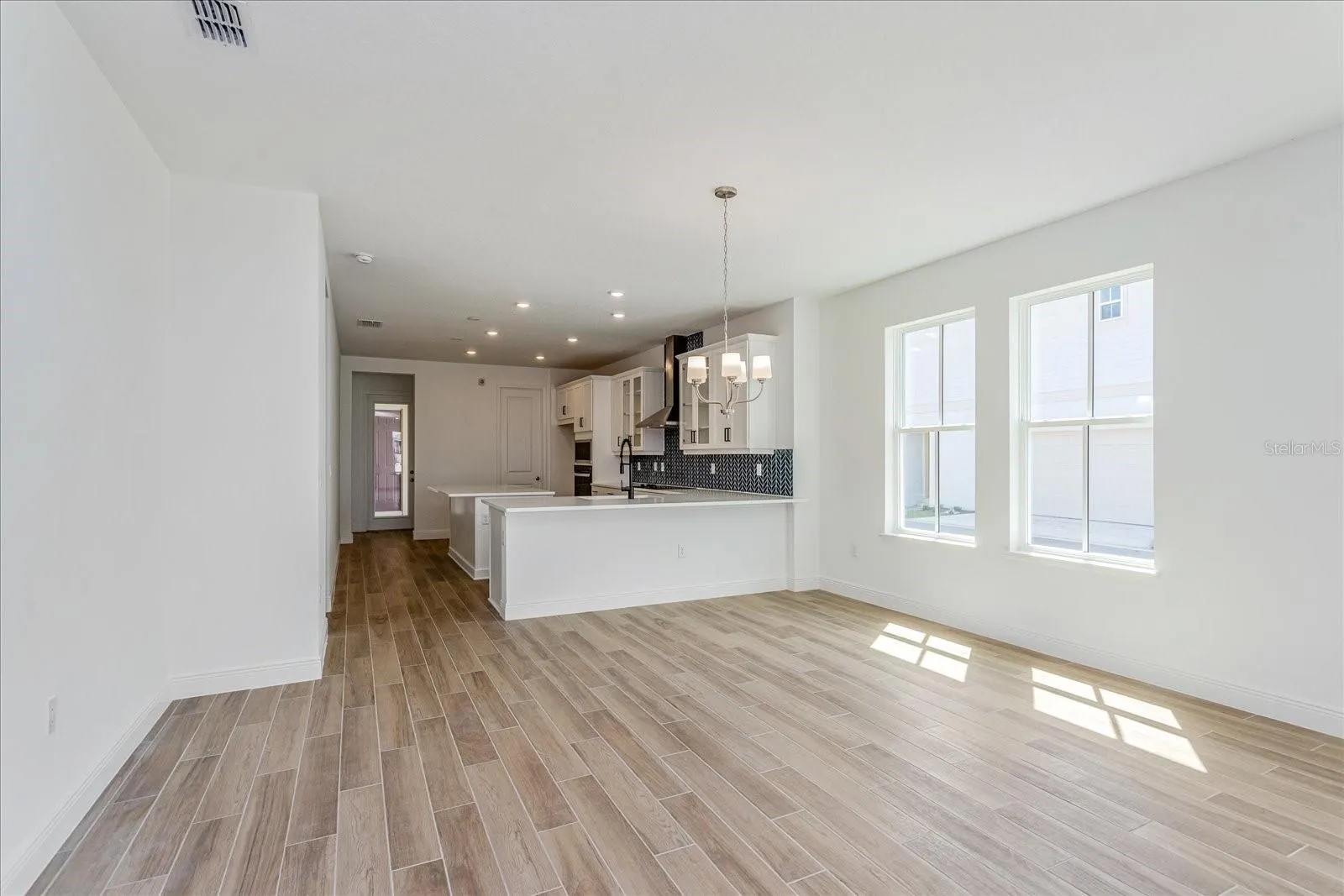 10061 DULBECCO ST