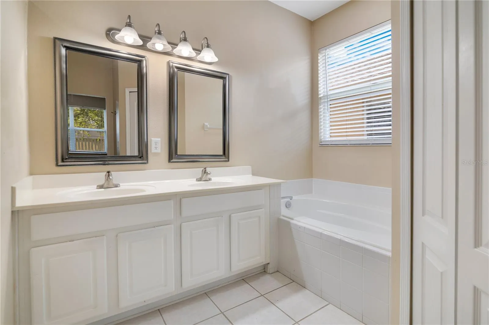 14327 CHEVERLEIGH DR
