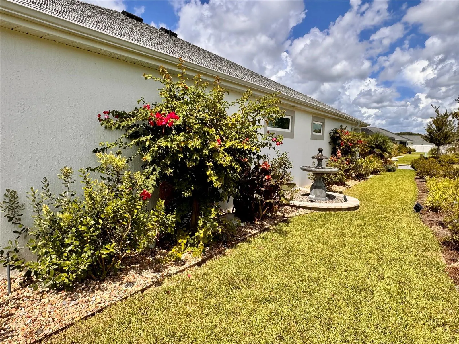 736 RIVER OAKS CIR