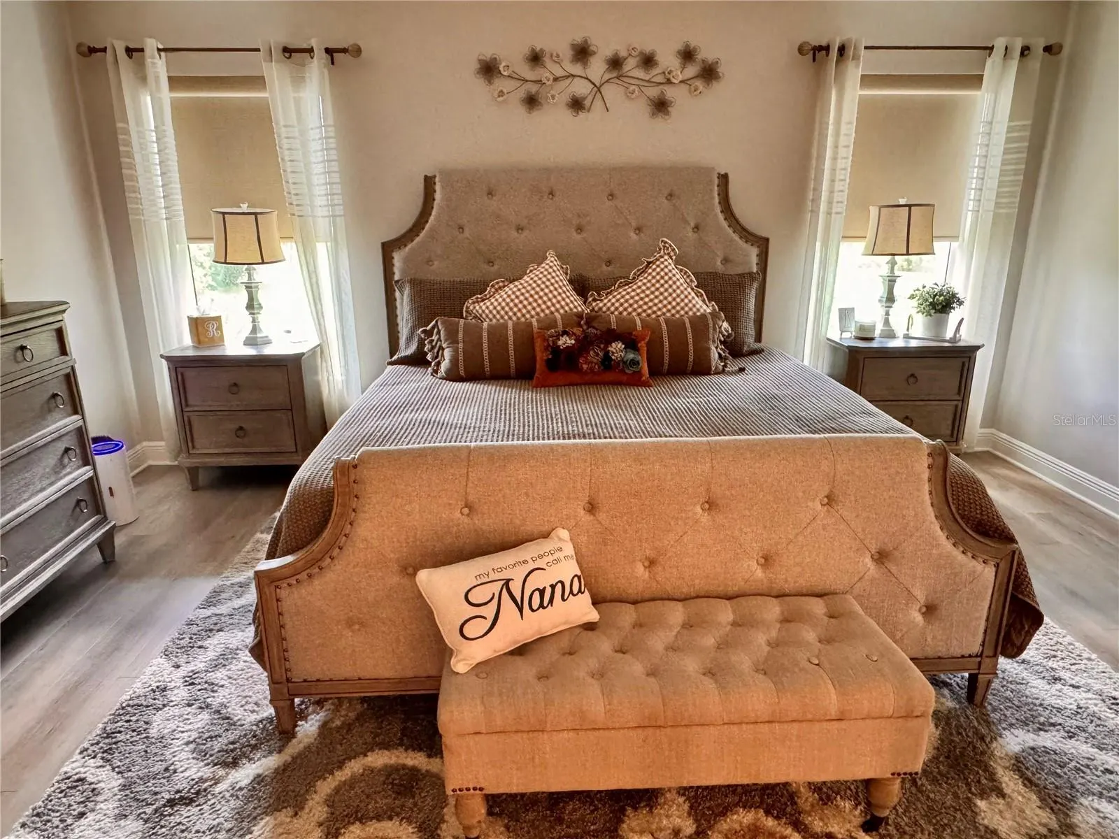736 RIVER OAKS CIR