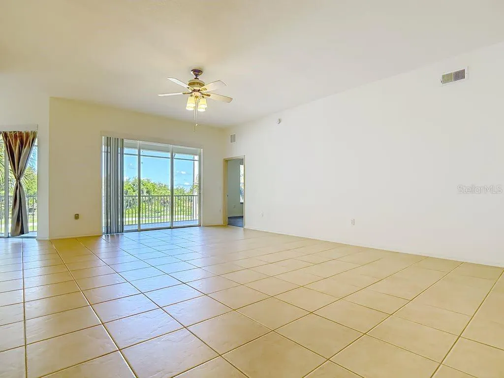 9260 BELLEZA WAY #203, #203