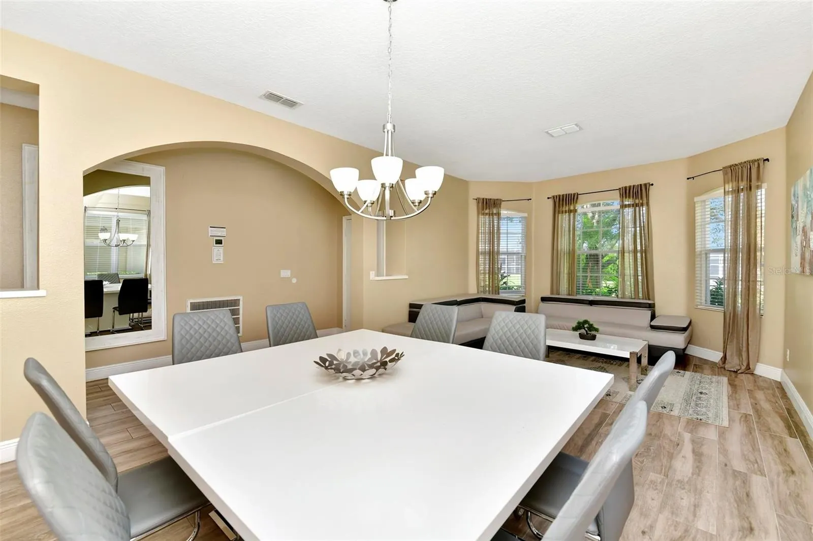 118 HIGHER COMBE DR