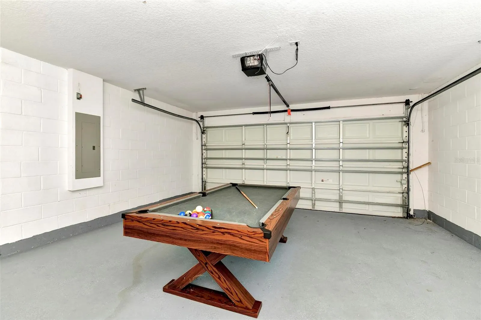 118 HIGHER COMBE DR