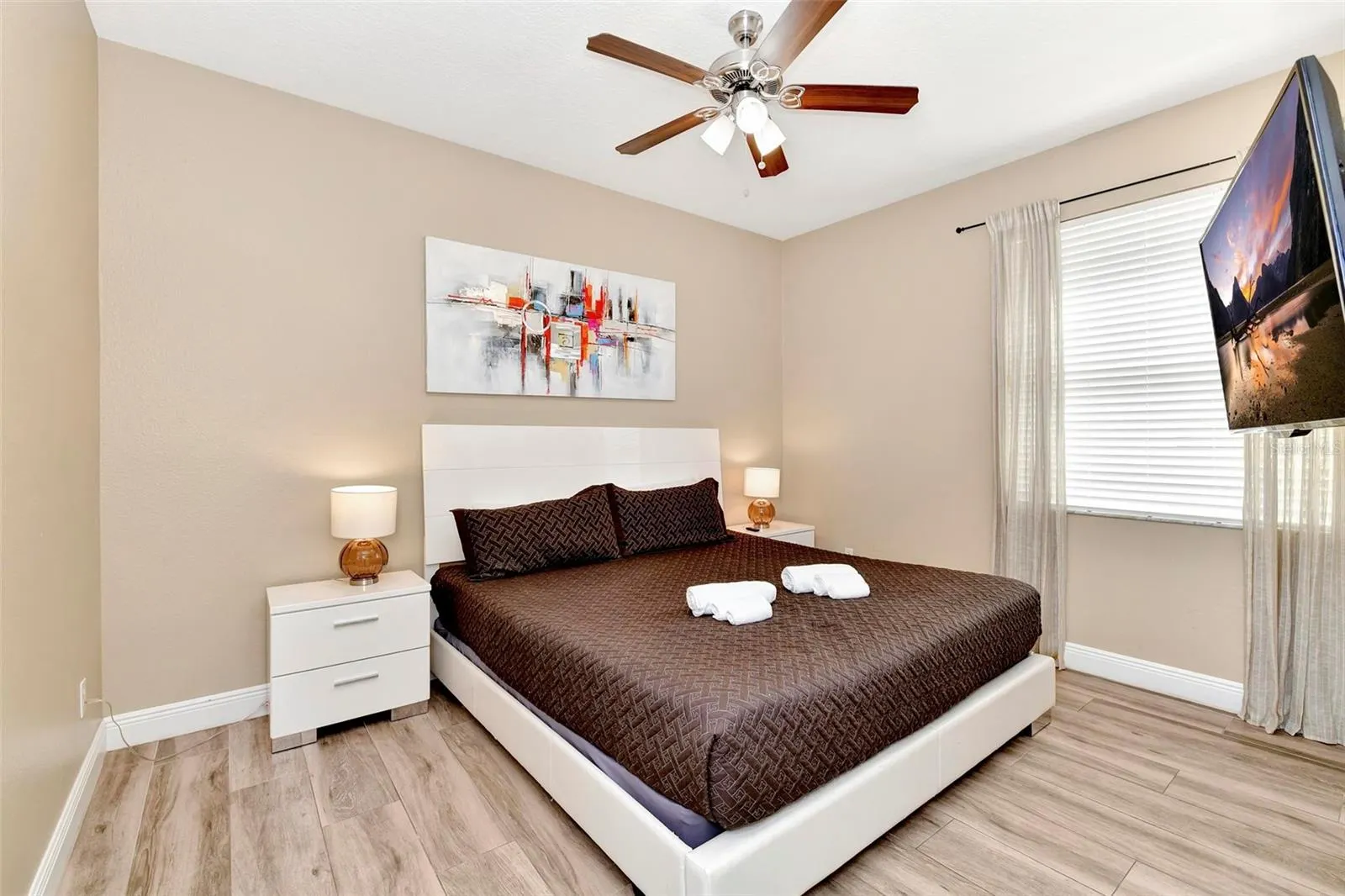 118 HIGHER COMBE DR
