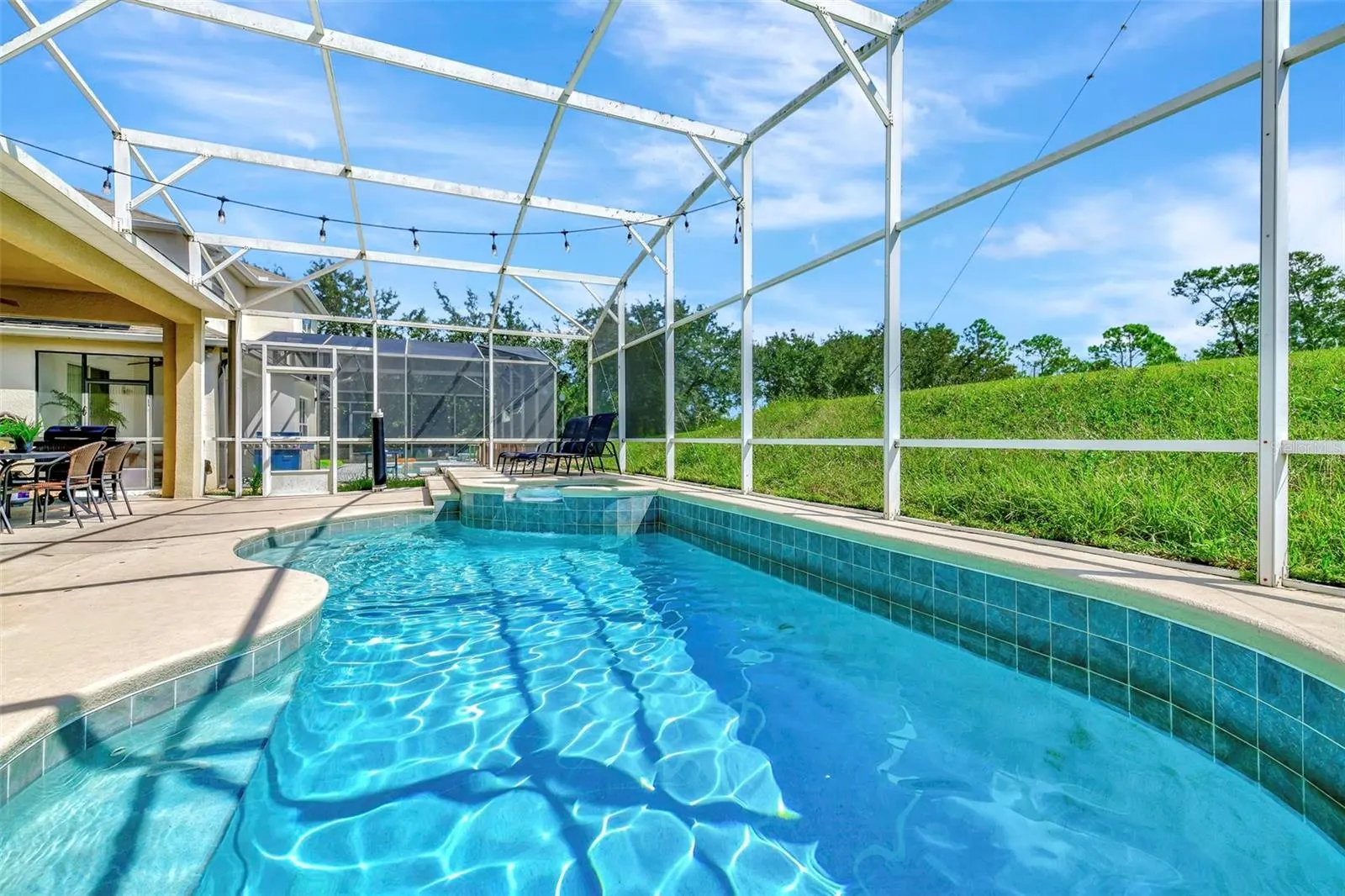 118 HIGHER COMBE DR
