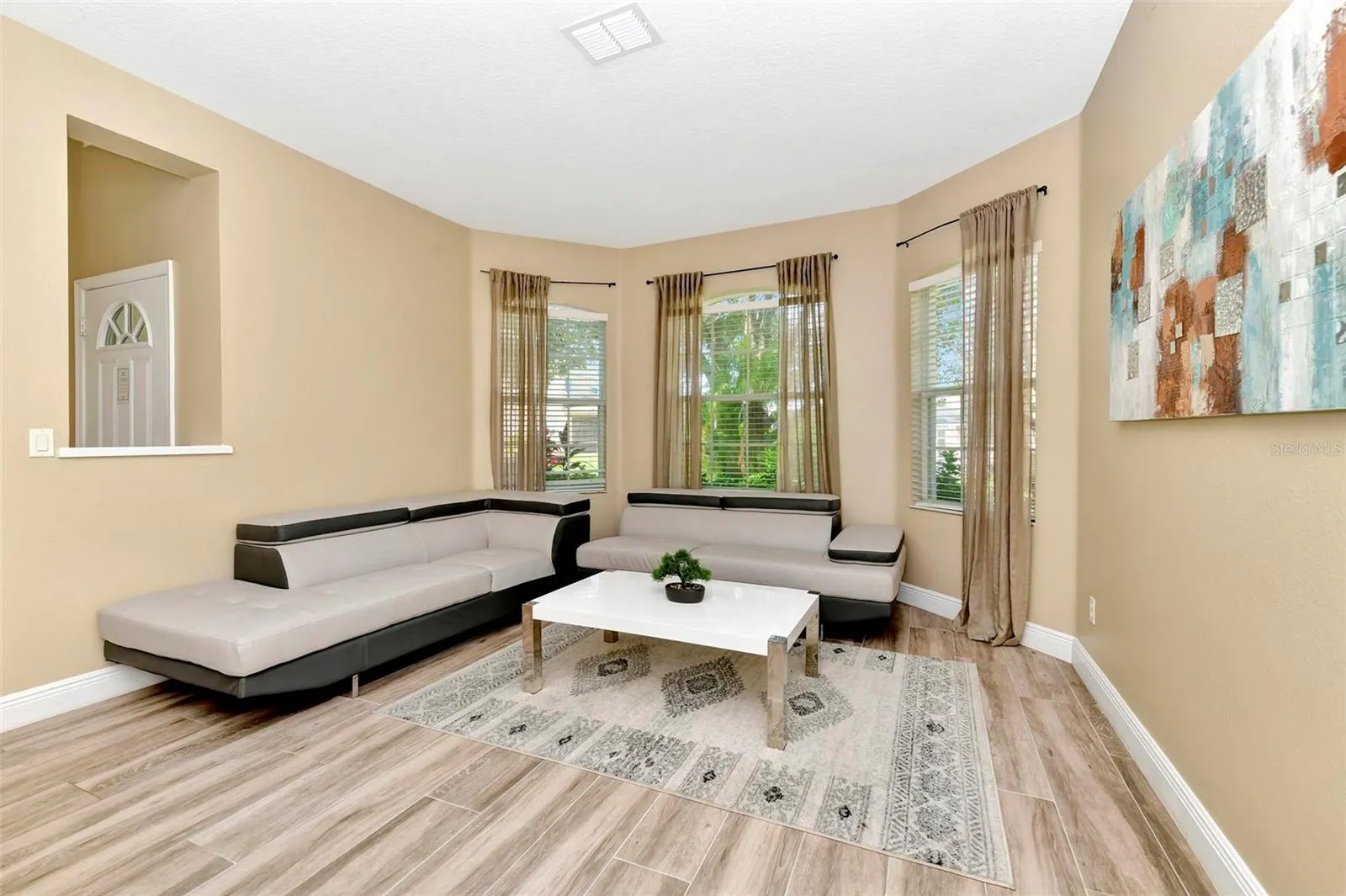 118 HIGHER COMBE DR
