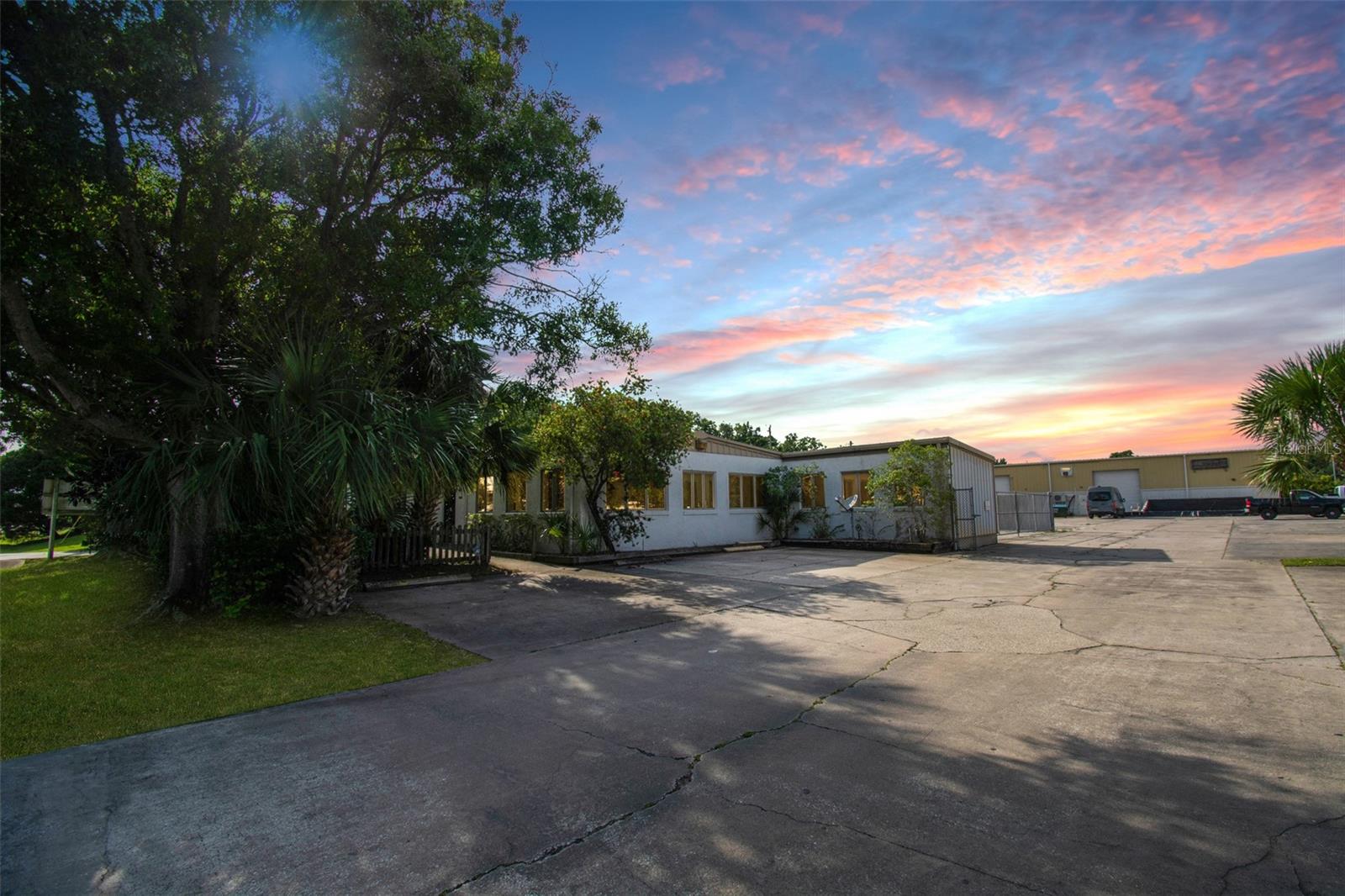 7 SAN BARTOLA DR