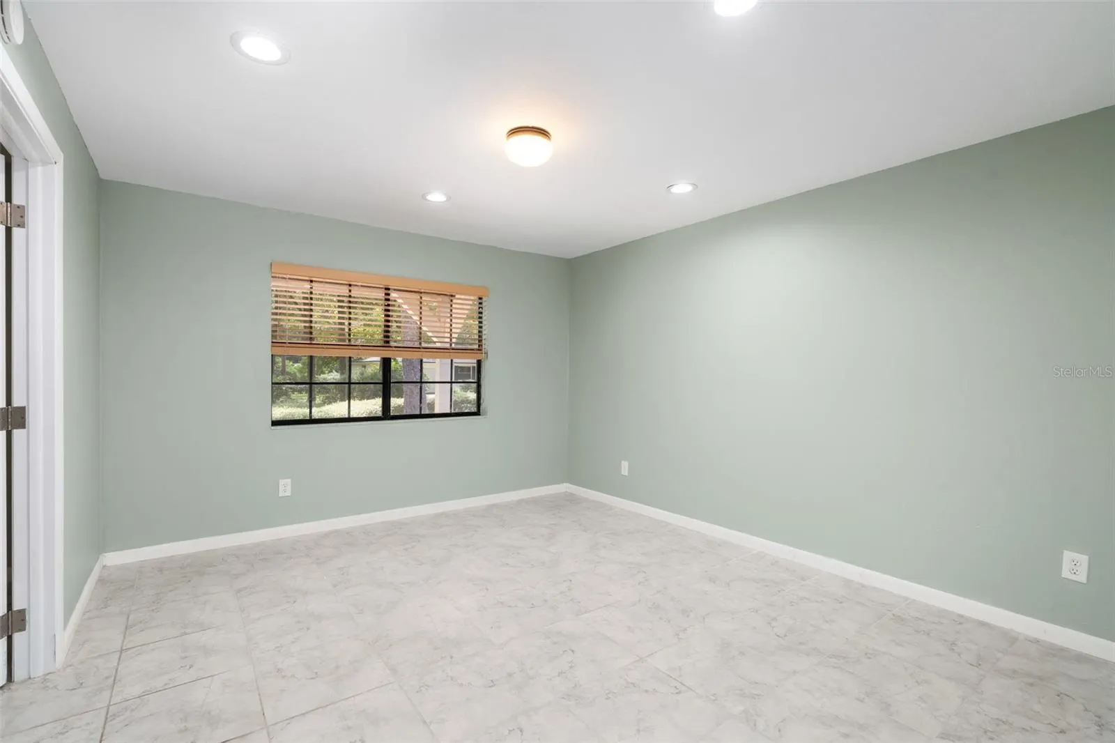 821 NW 39TH ST