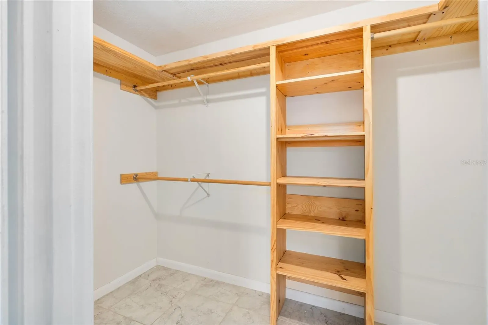 821 NW 39TH ST