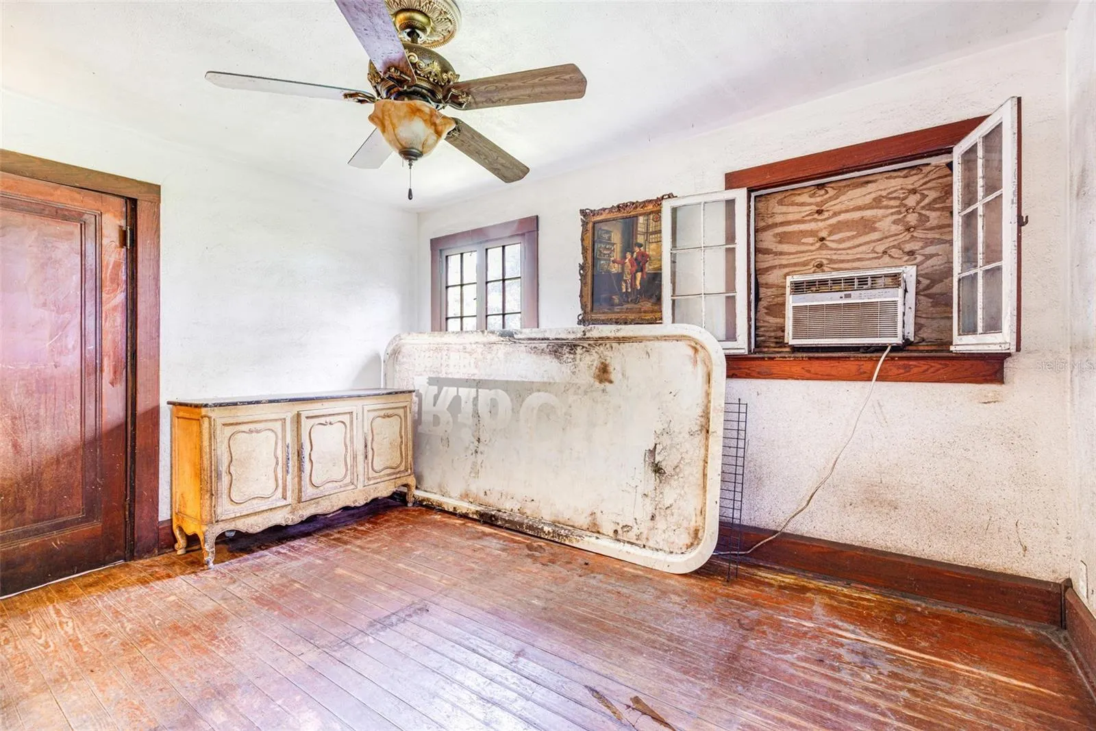 62 PROSPECT AVE
