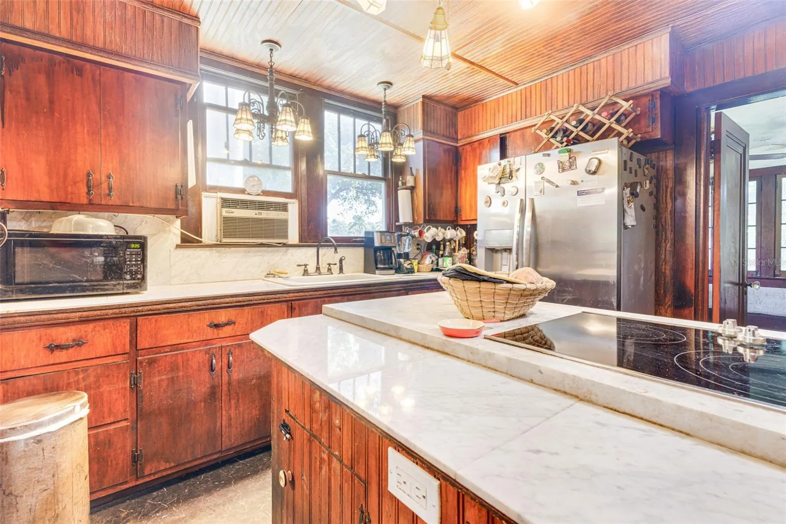 62 PROSPECT AVE