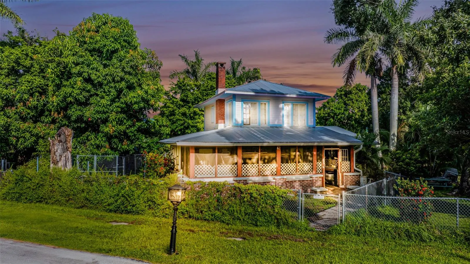62 PROSPECT AVE