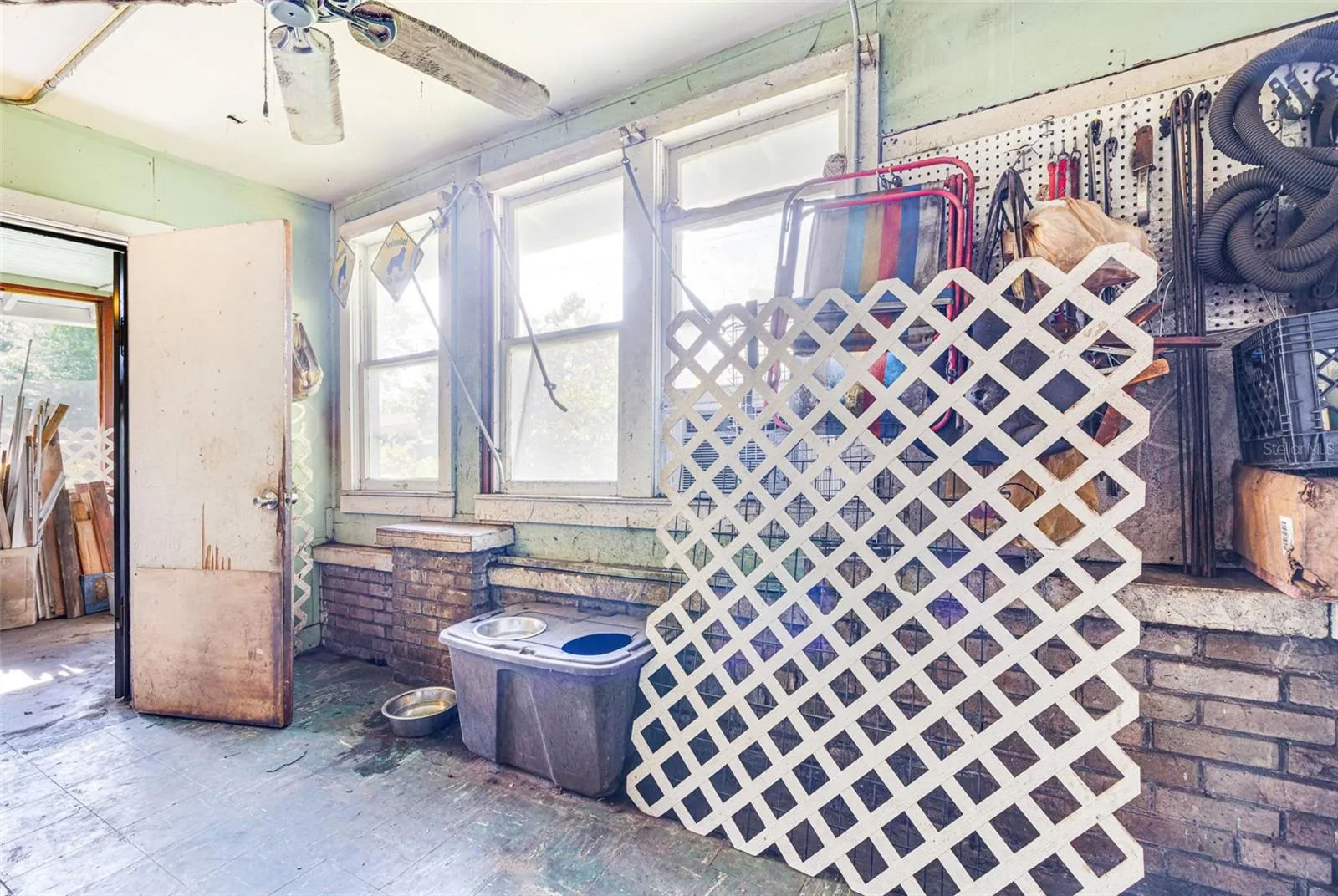 62 PROSPECT AVE