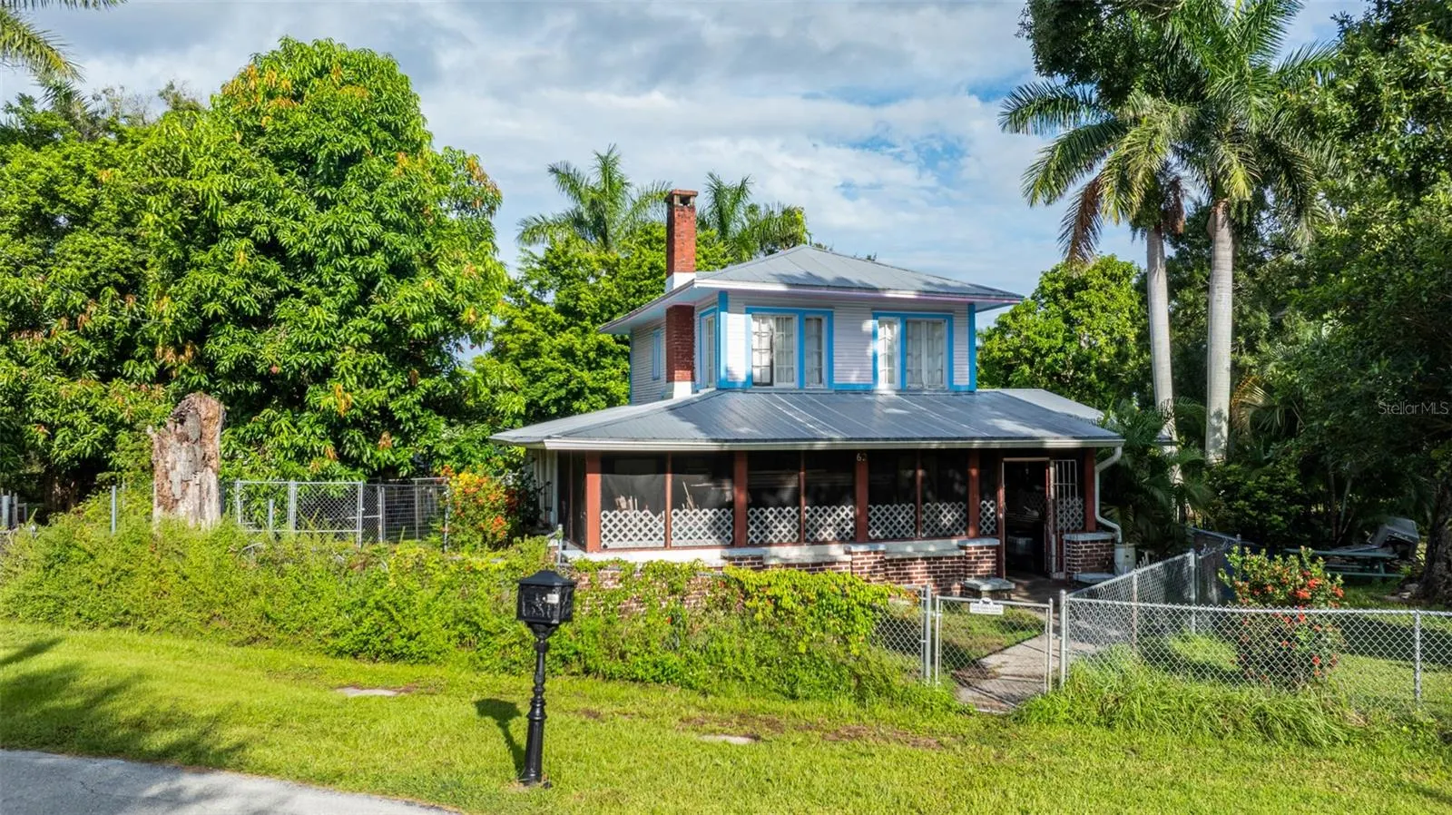 62 PROSPECT AVE