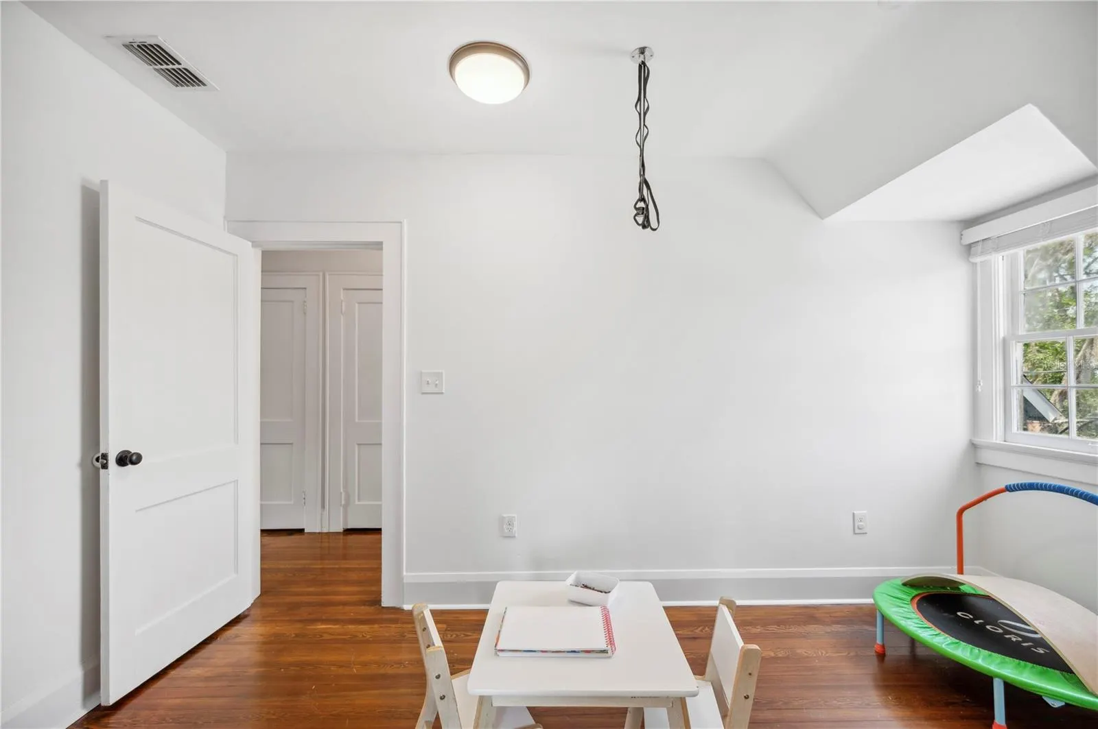 112 HIAWATHA TRL