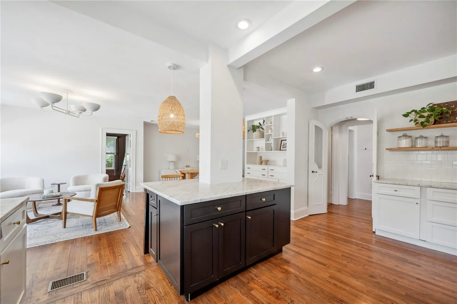 112 HIAWATHA TRL