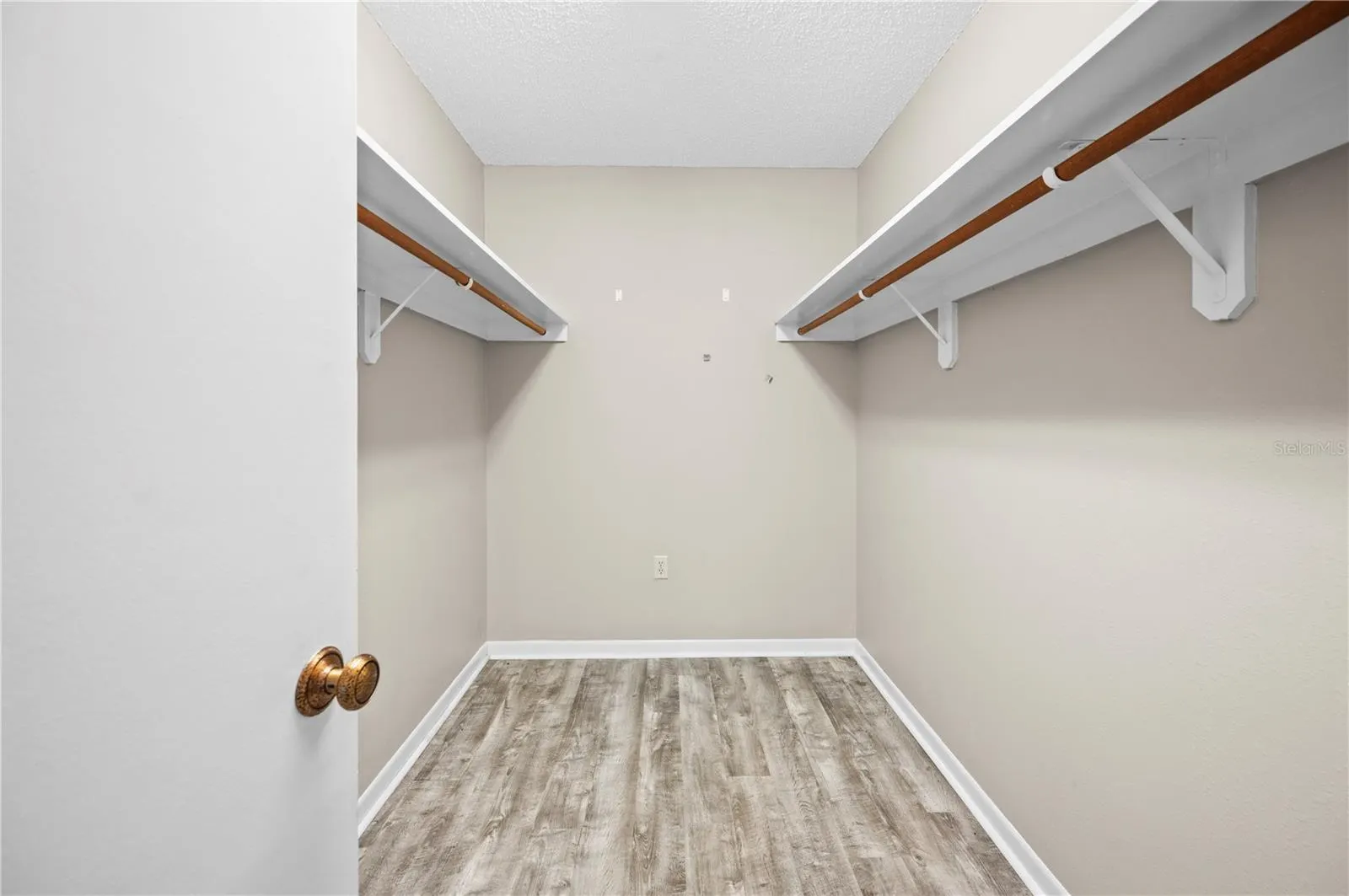 5225 IMPERIAL LAKES BLVD #56, #56