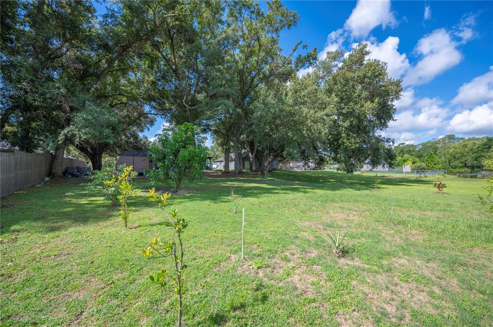 3725 COUNTRY LN