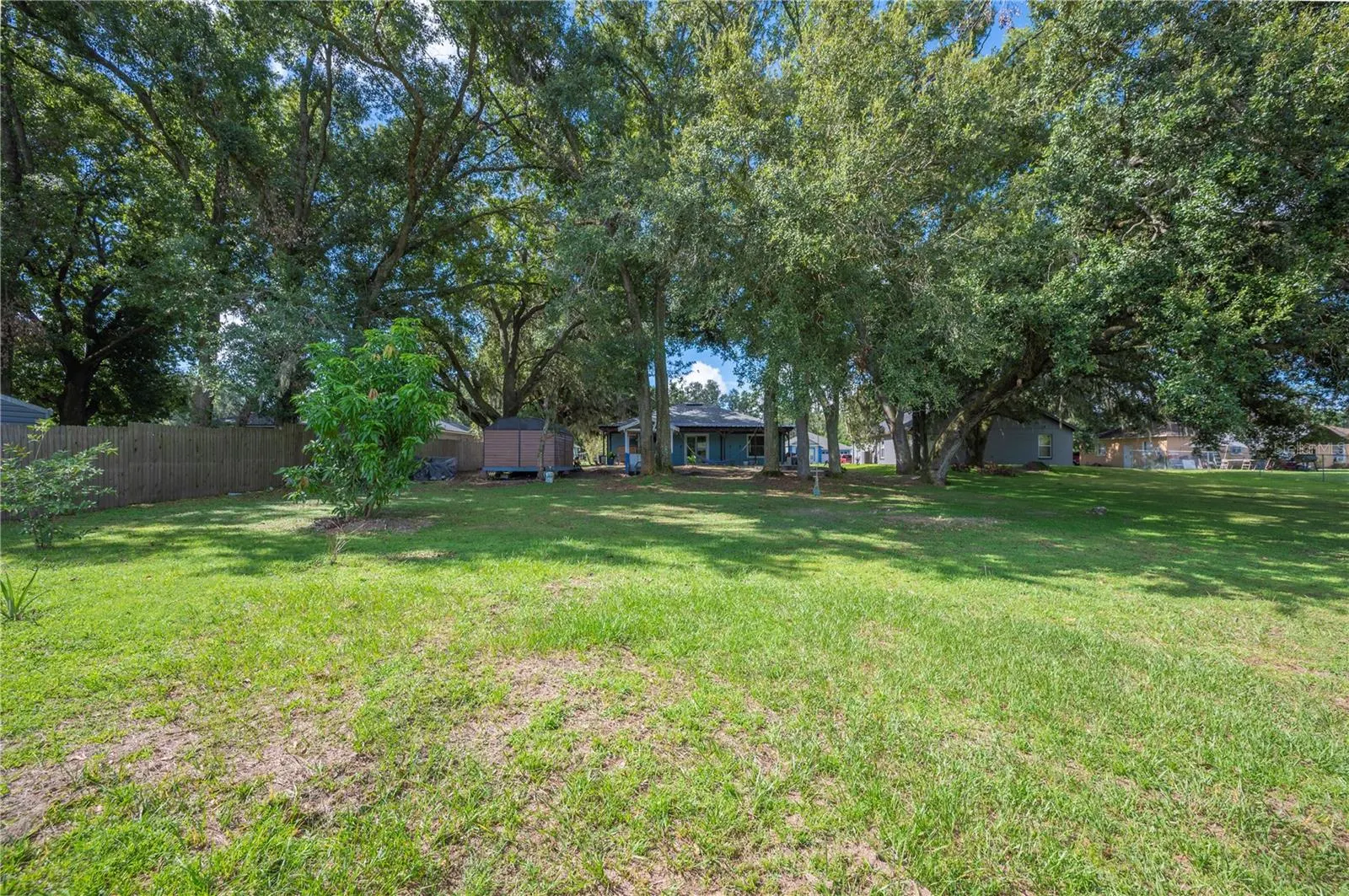 3725 COUNTRY LN