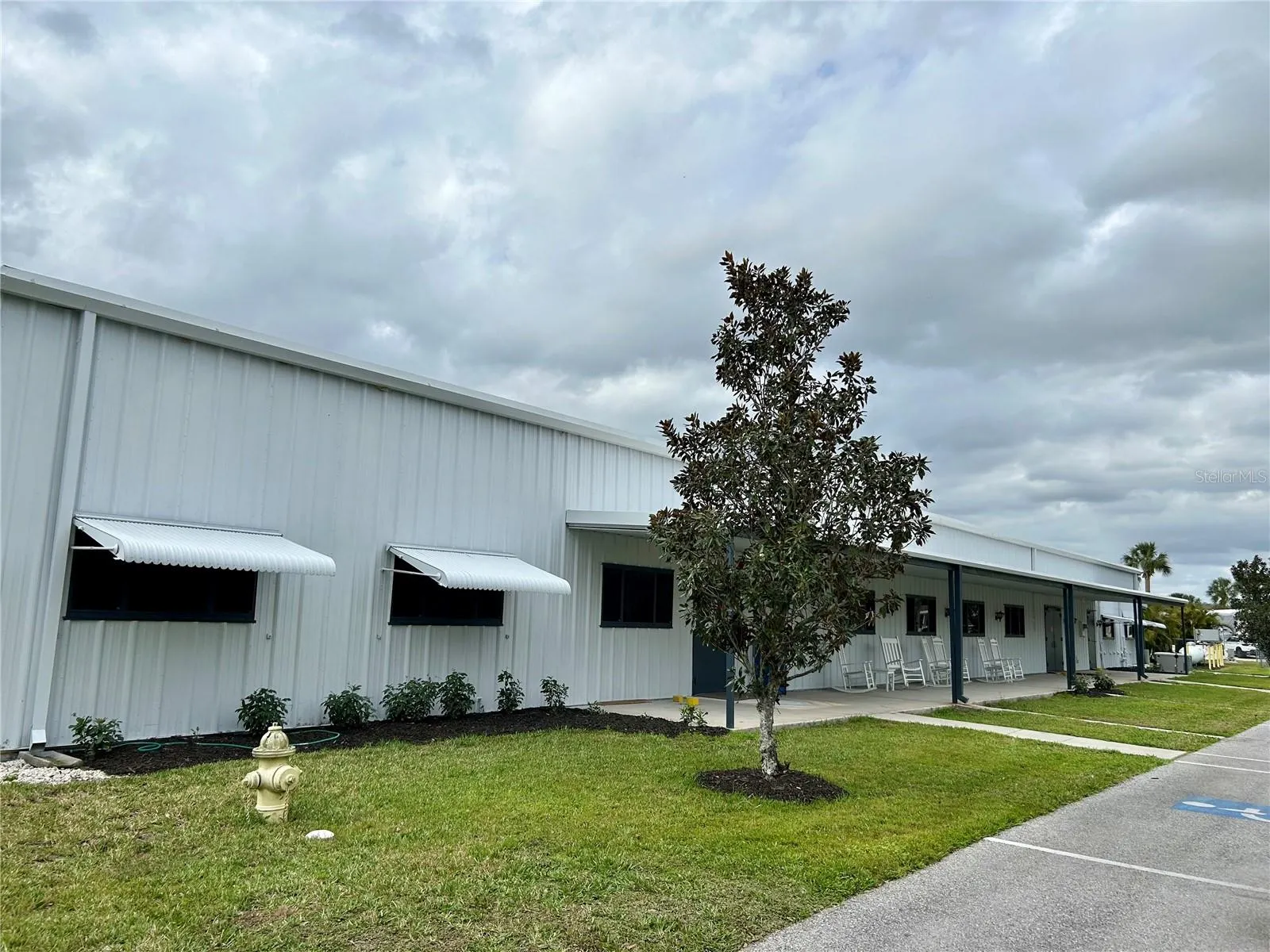 1120 PALMETTO LN