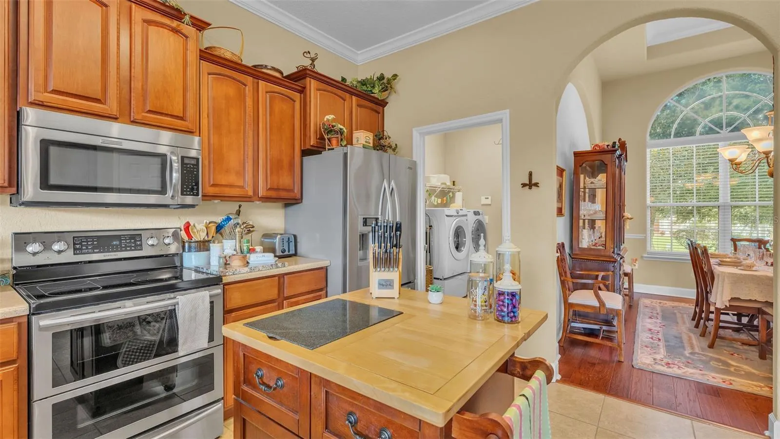 2929 VINTAGE VIEW CIR