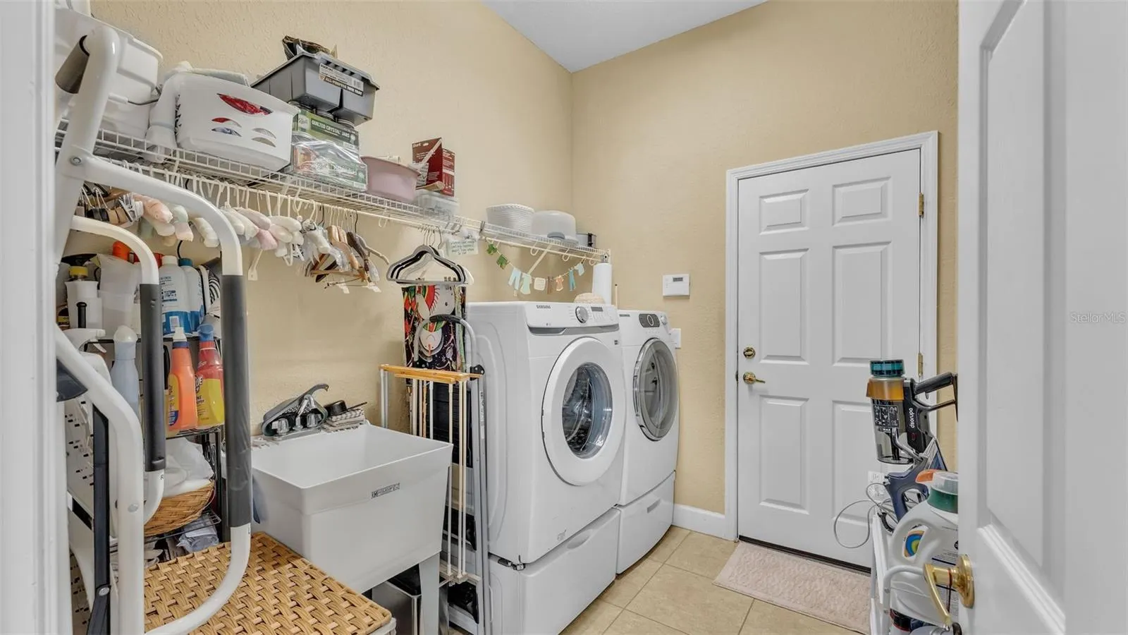 2929 VINTAGE VIEW CIR