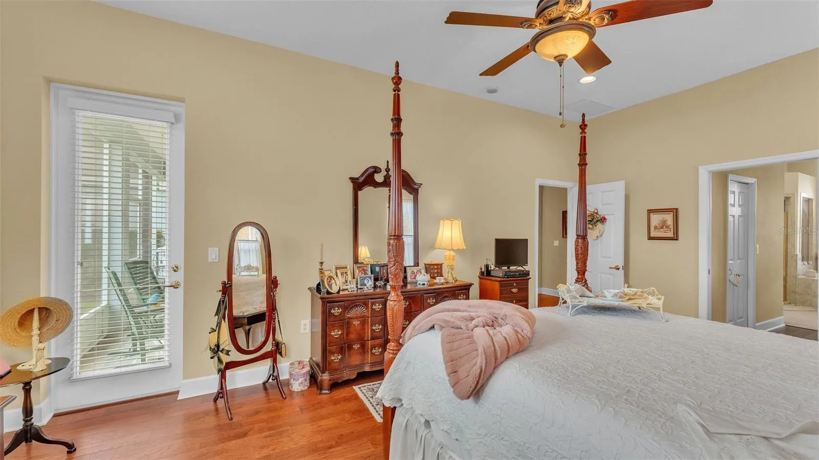2929 VINTAGE VIEW CIR