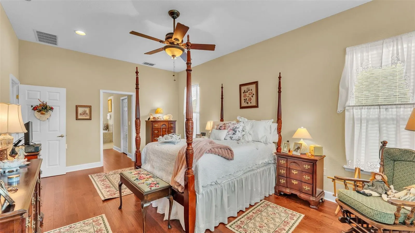 2929 VINTAGE VIEW CIR