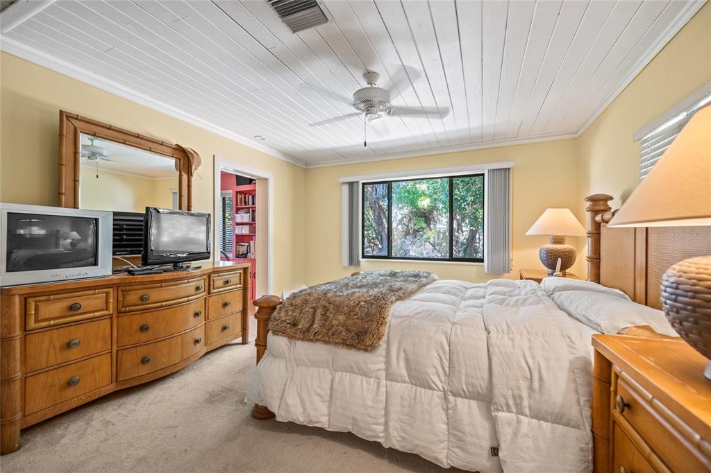 3999 CASEY KEY RD