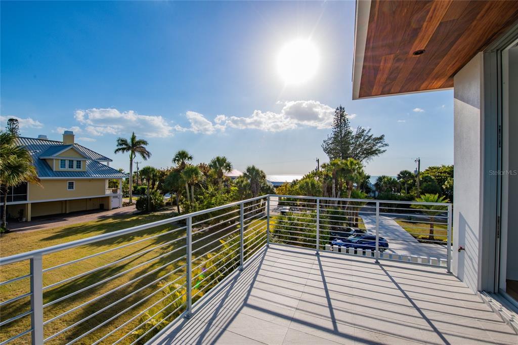 476 N CASEY KEY RD