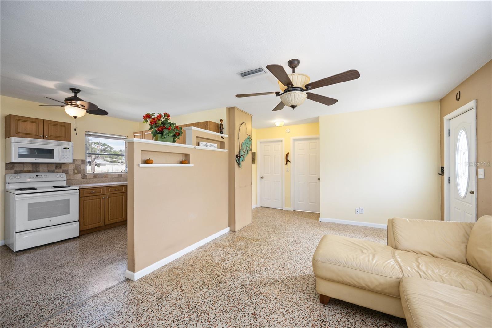 75 BEVERLY CIR