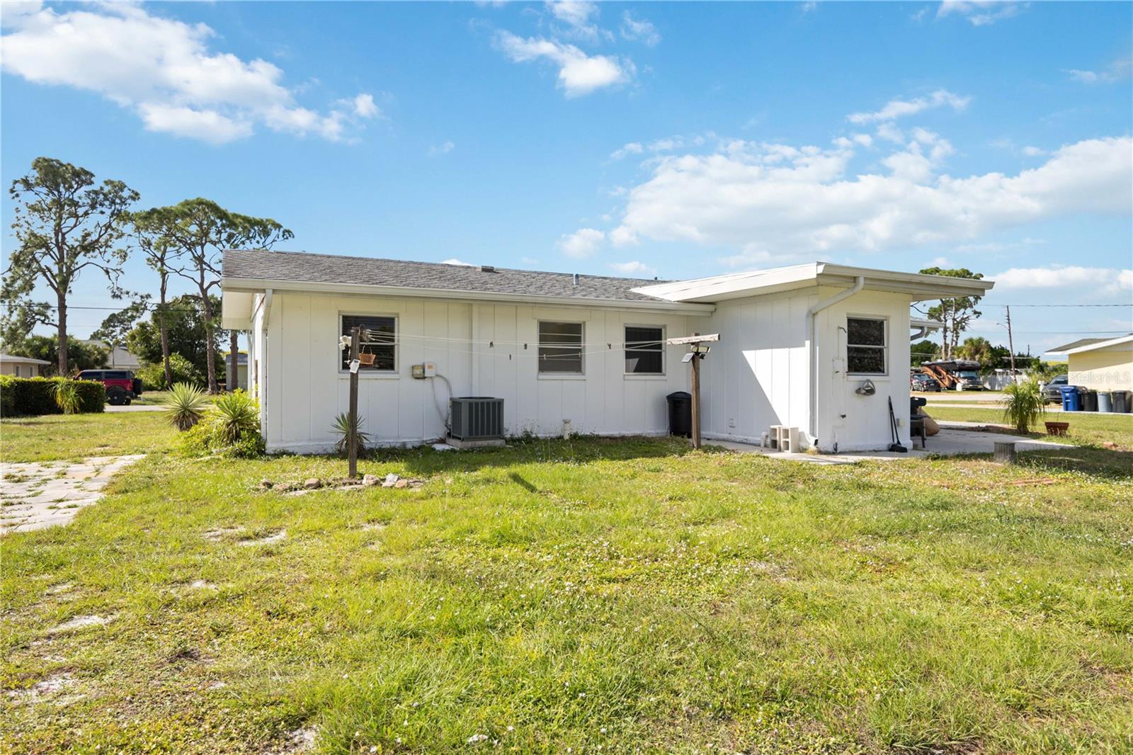 75 BEVERLY CIR