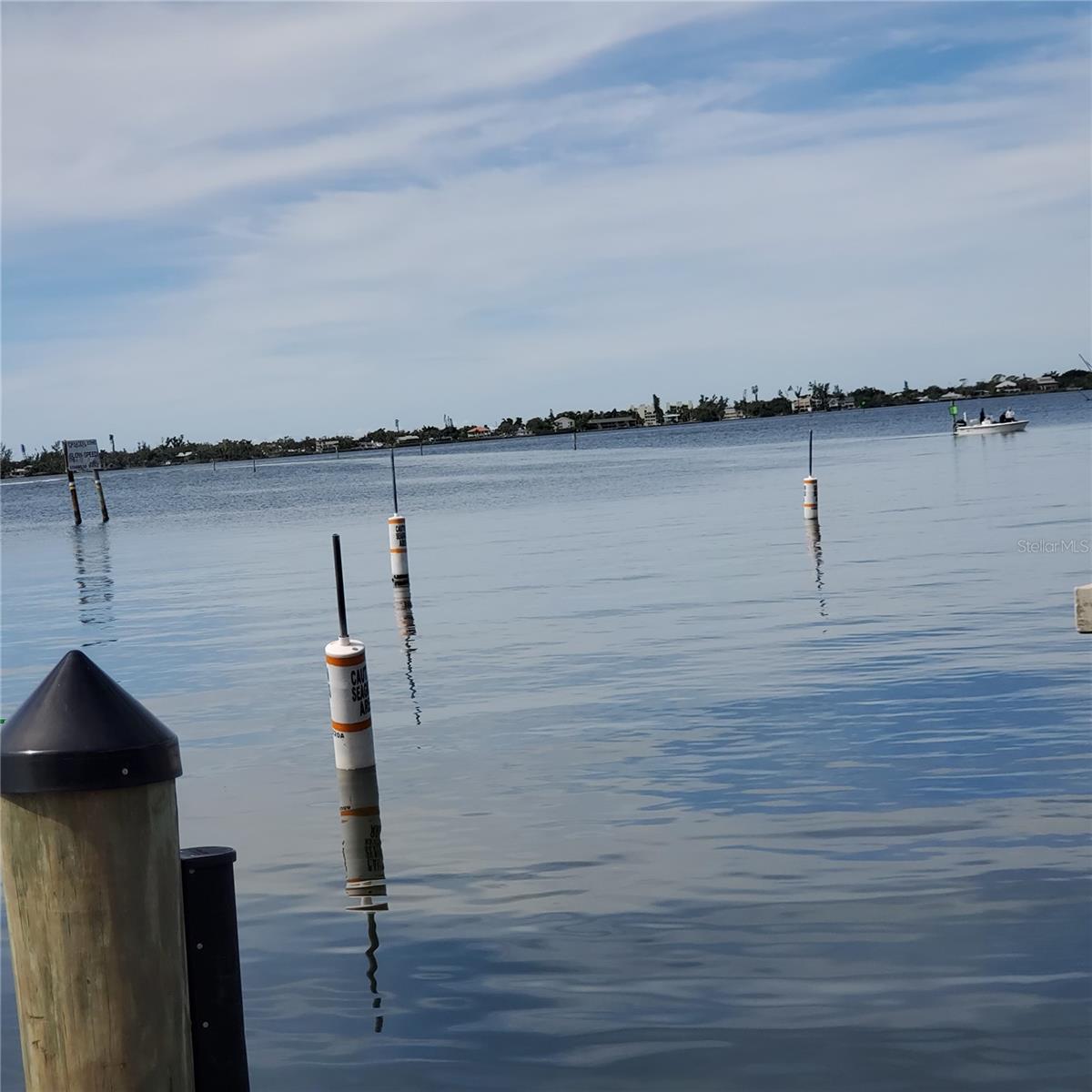 40 W BAY HEIGHTS RD