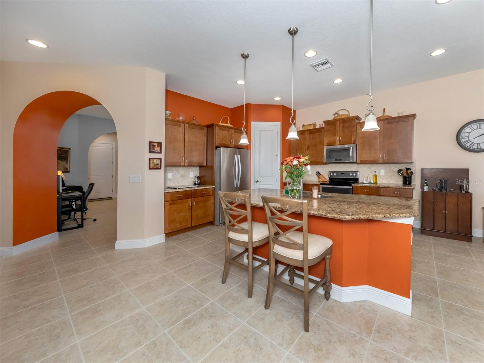 10401 CROOKED CREEK DR