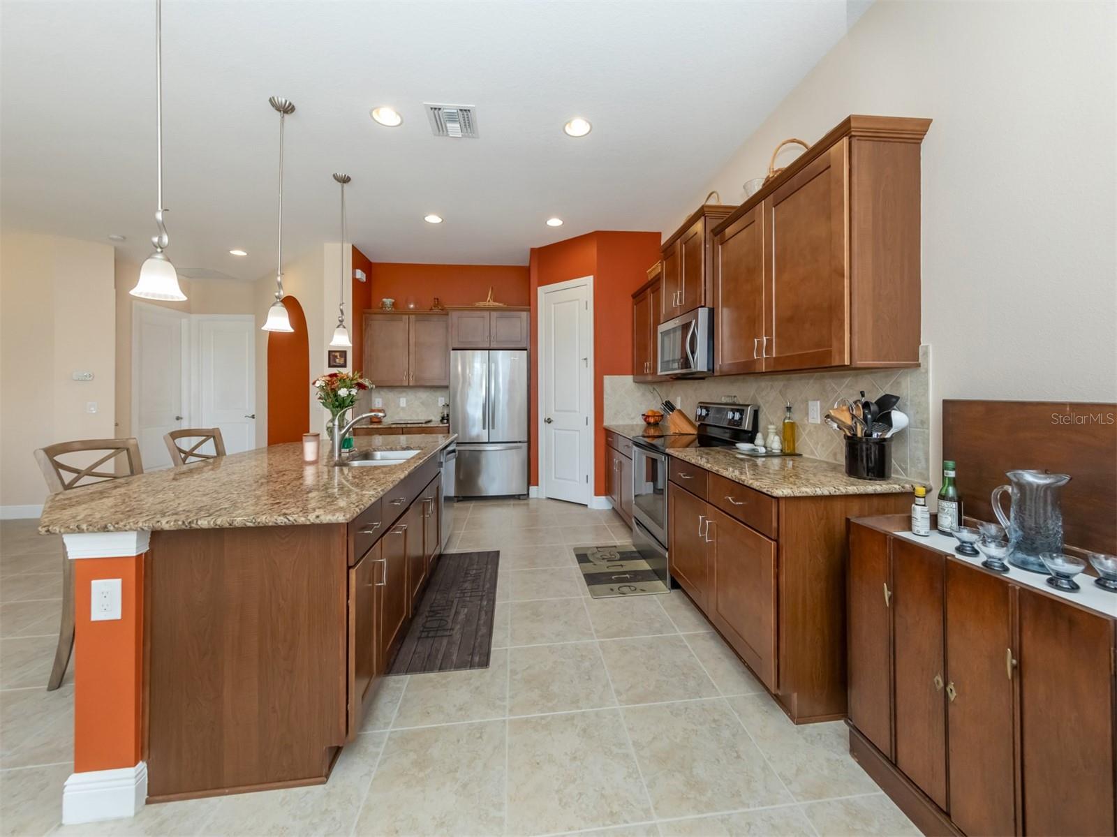 10401 CROOKED CREEK DR