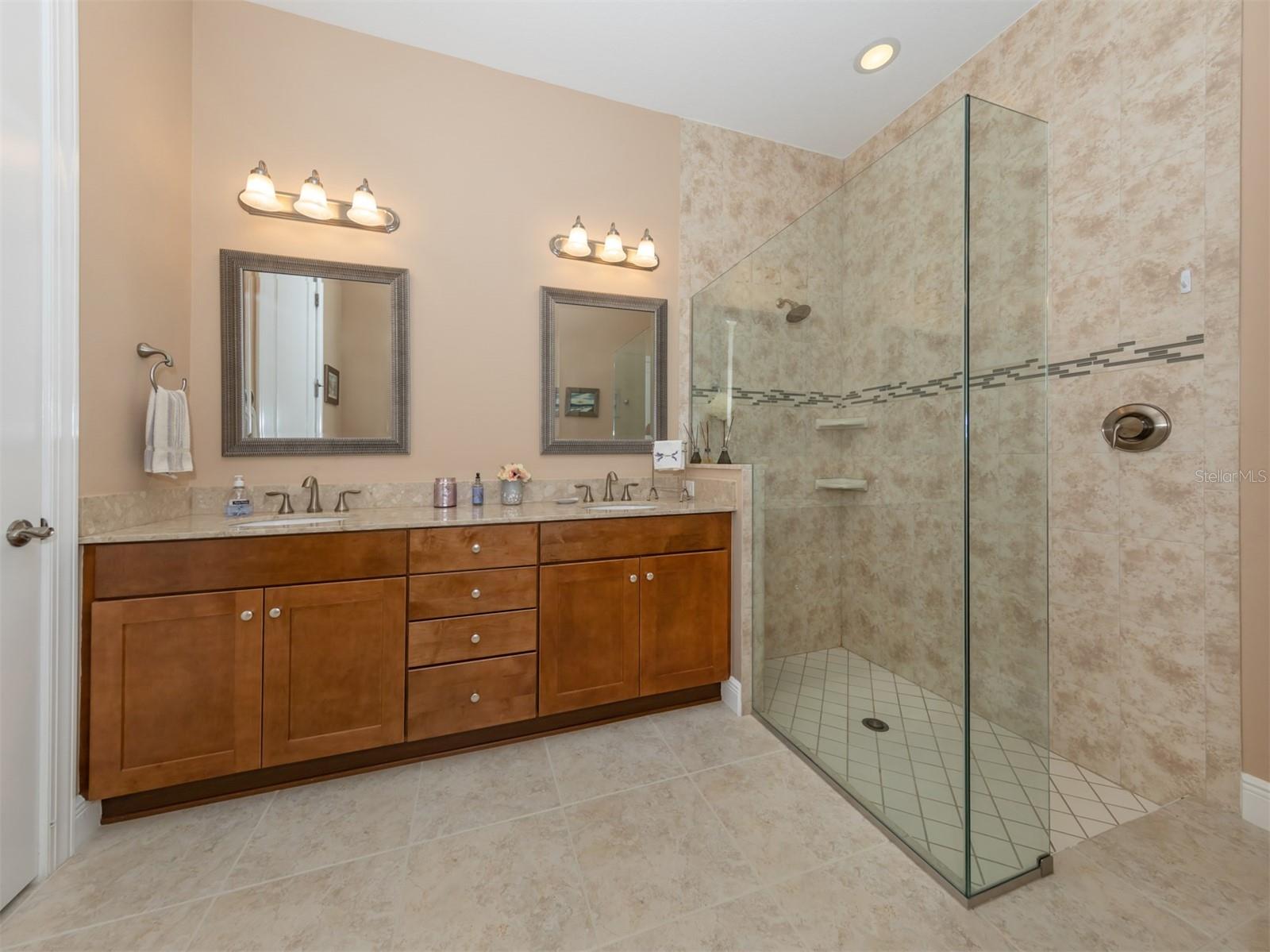 10401 CROOKED CREEK DR