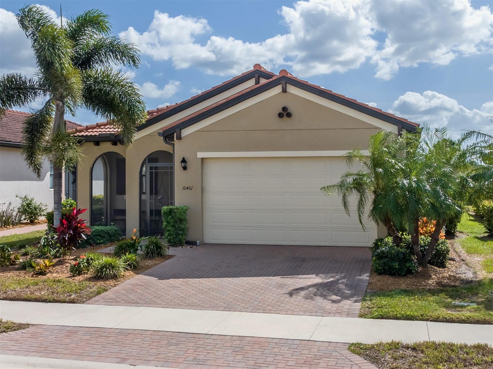 10401 CROOKED CREEK DR
