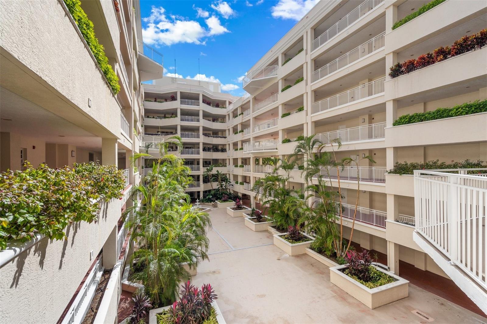 3730 CADBURY CIR #520, #520