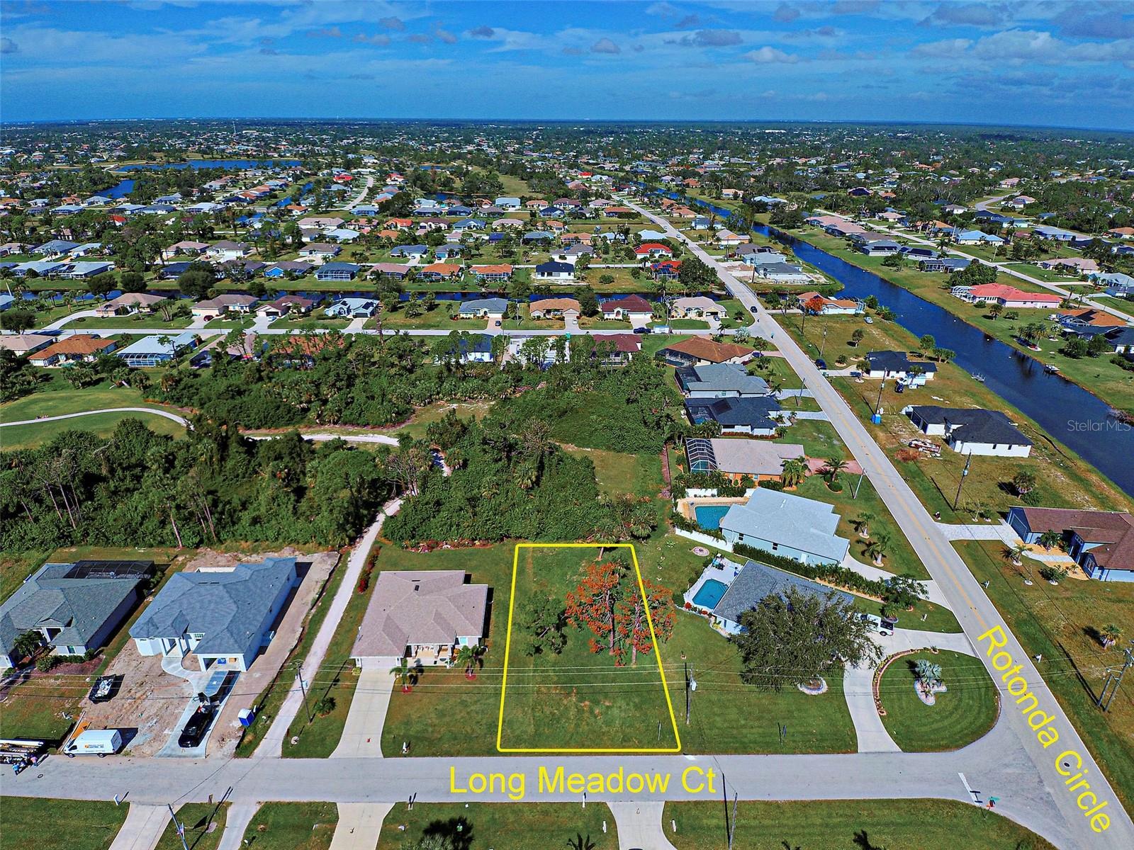 3 LONG MEADOW CT