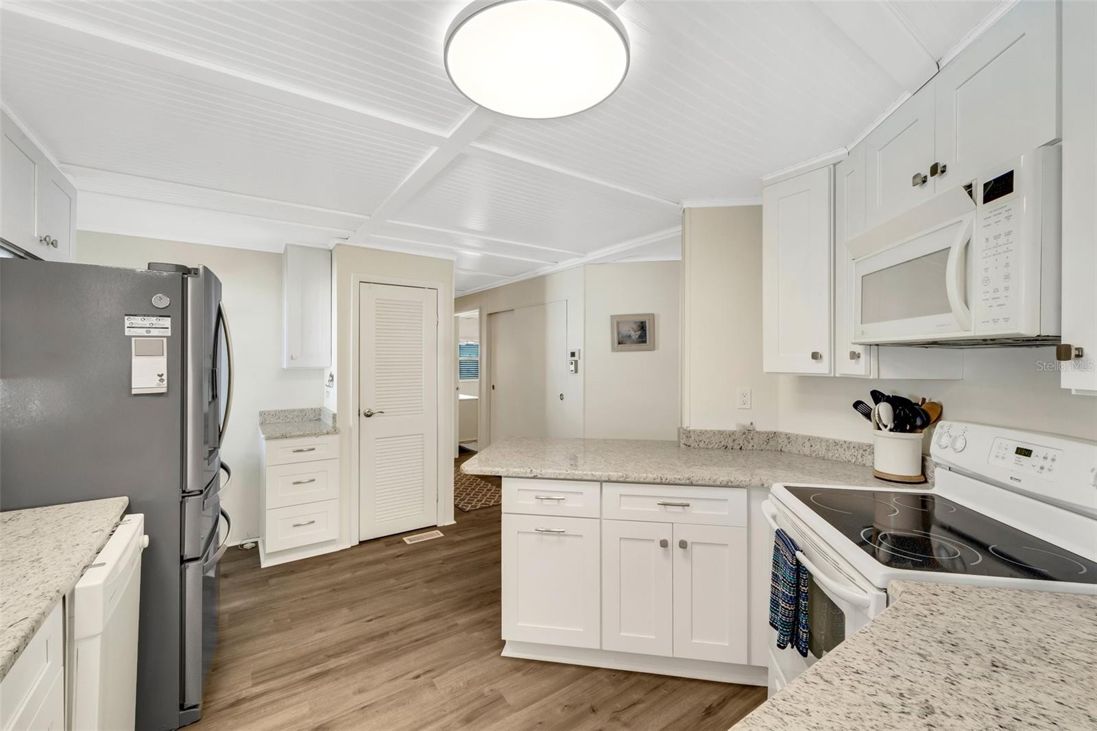 109 S FIJI CIR