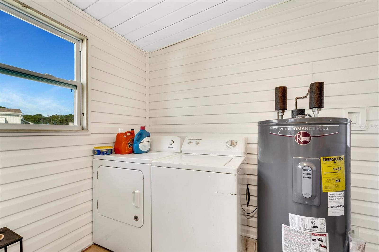 109 S FIJI CIR