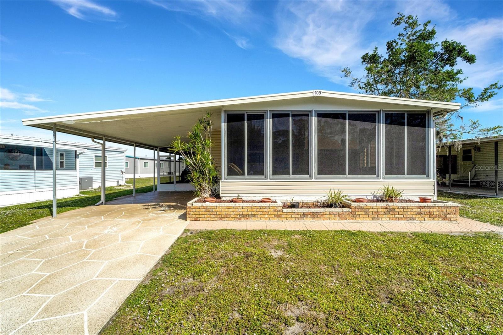 109 S FIJI CIR