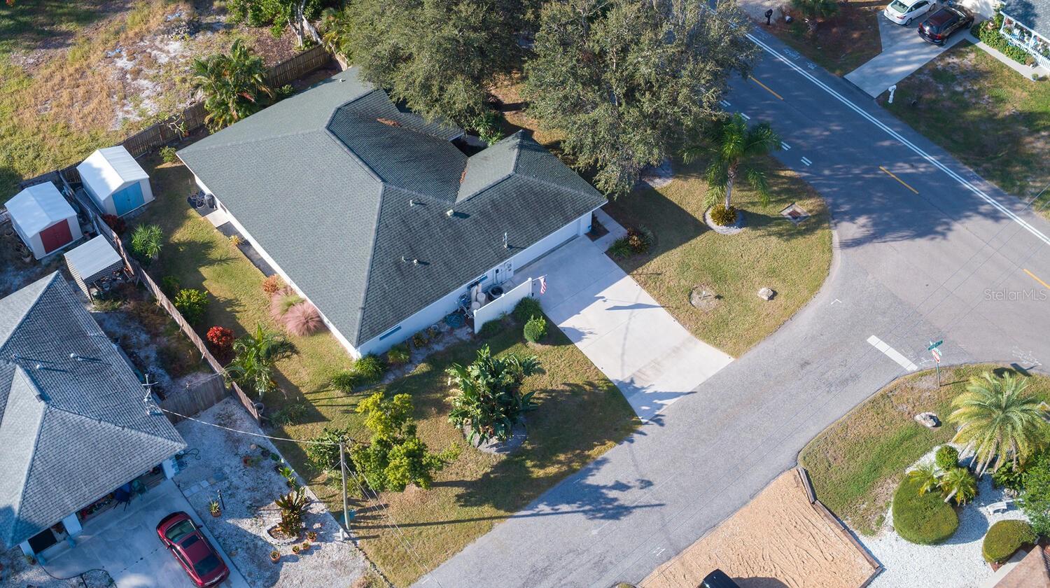 2701 SHAMROCK DR