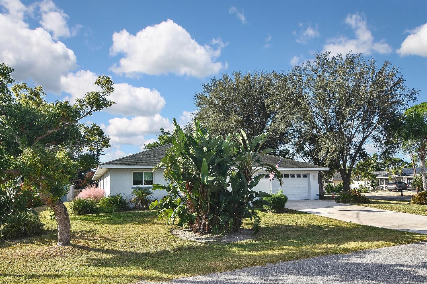 2701 SHAMROCK DR