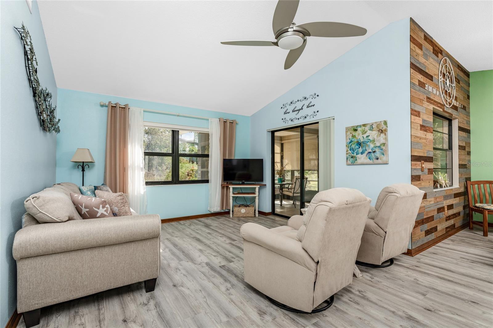 432 PENDLETON DR