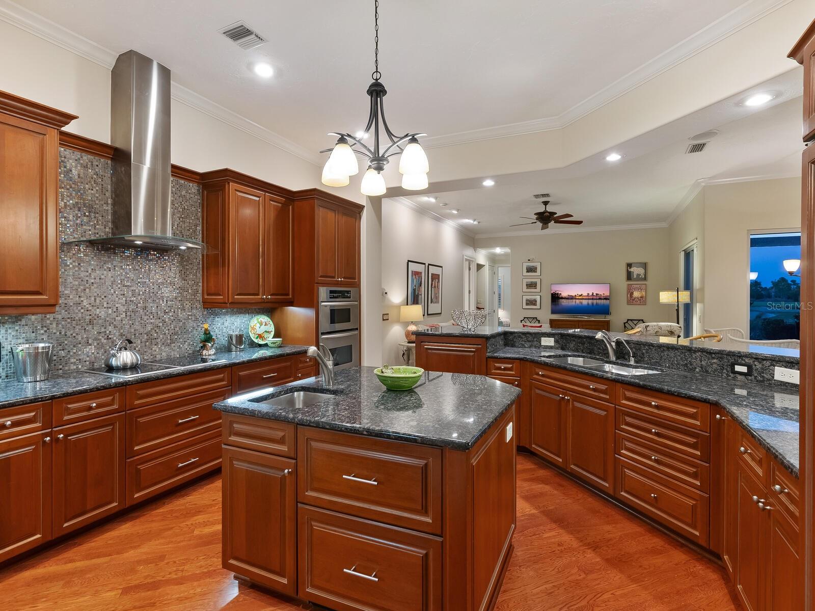 18 CARISA ROYALE CT