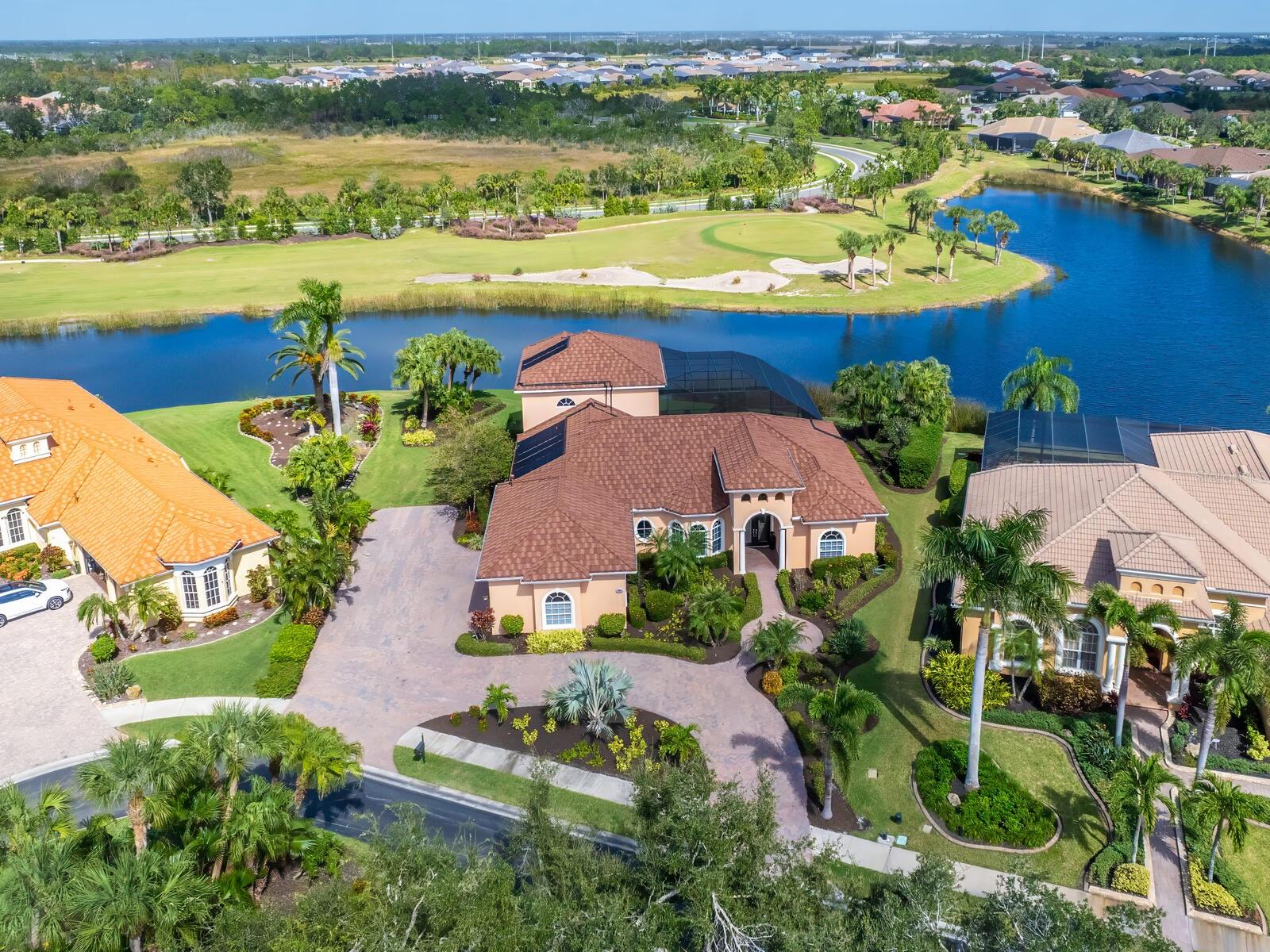 18 CARISA ROYALE CT