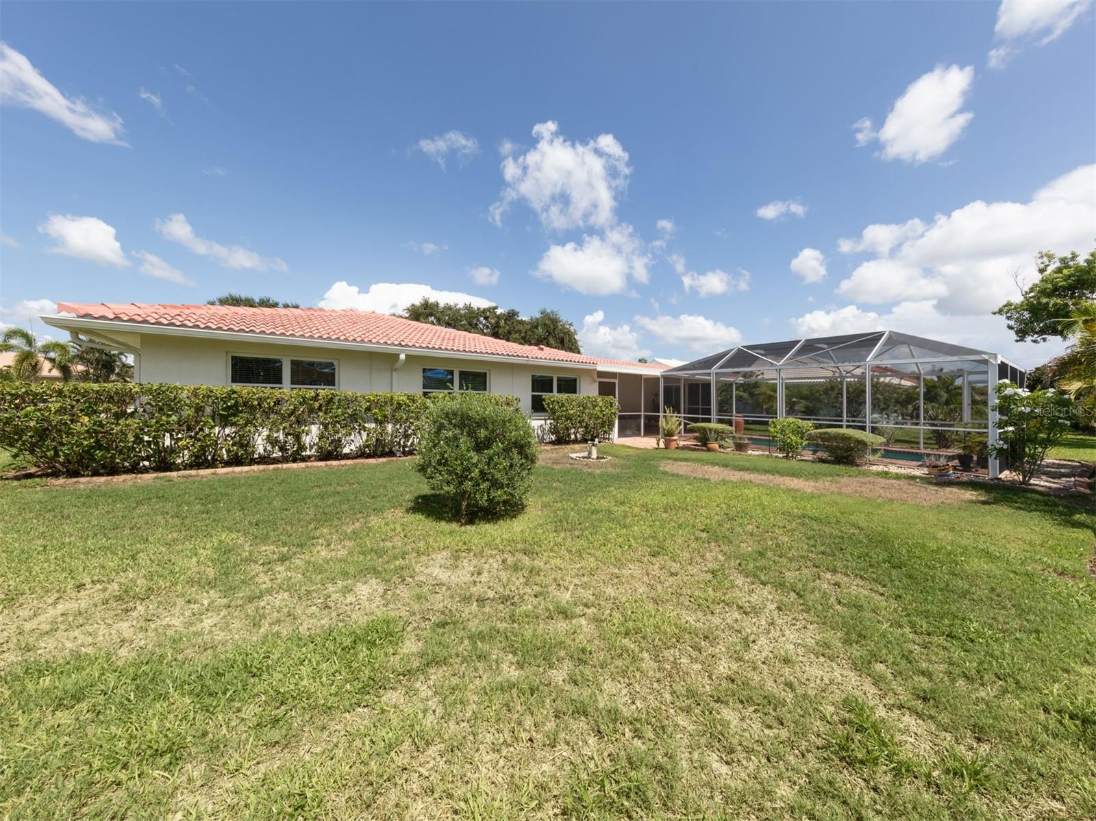 9 N DOVER DR