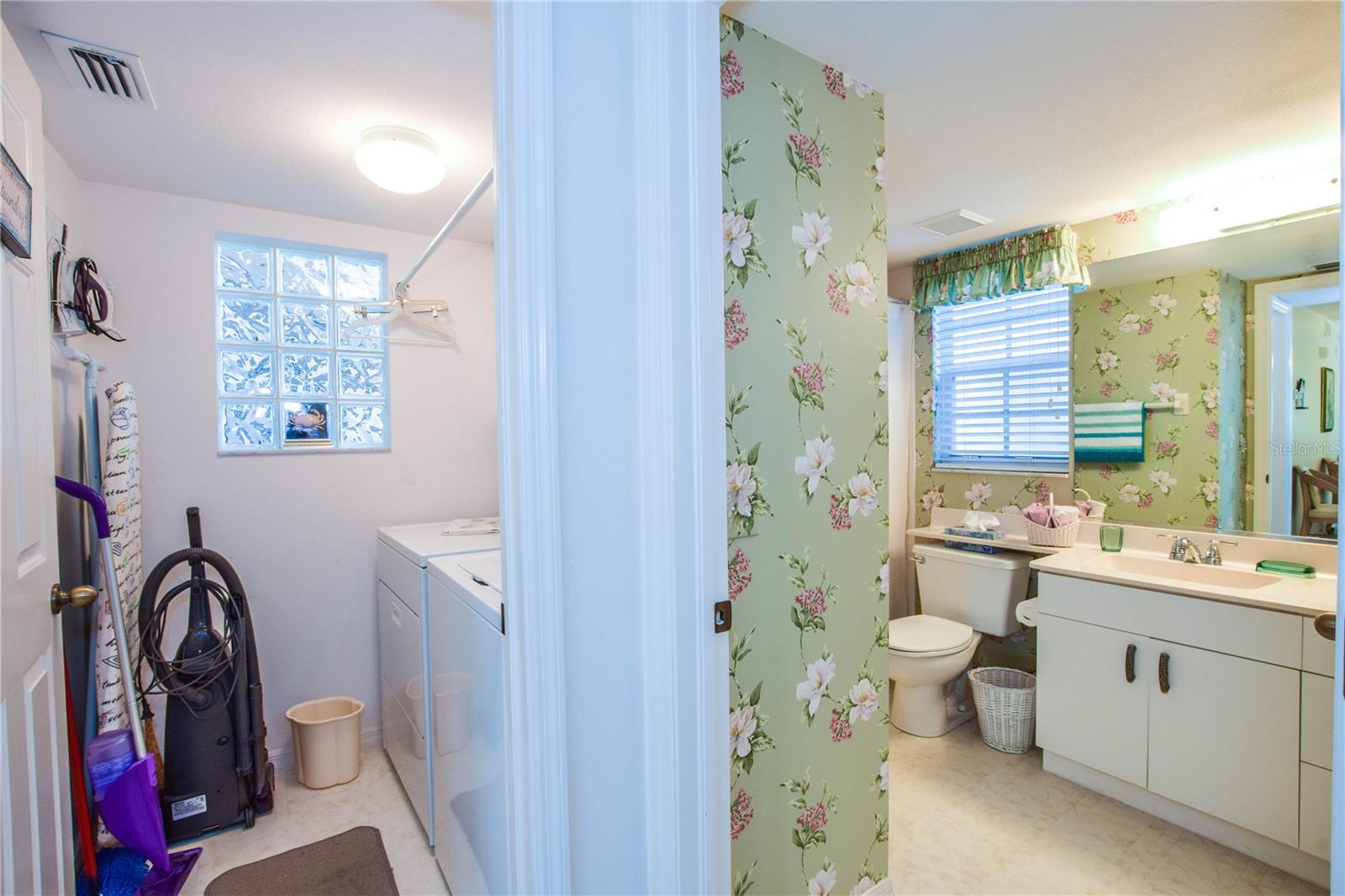 801 MONTROSE DR #102, #102