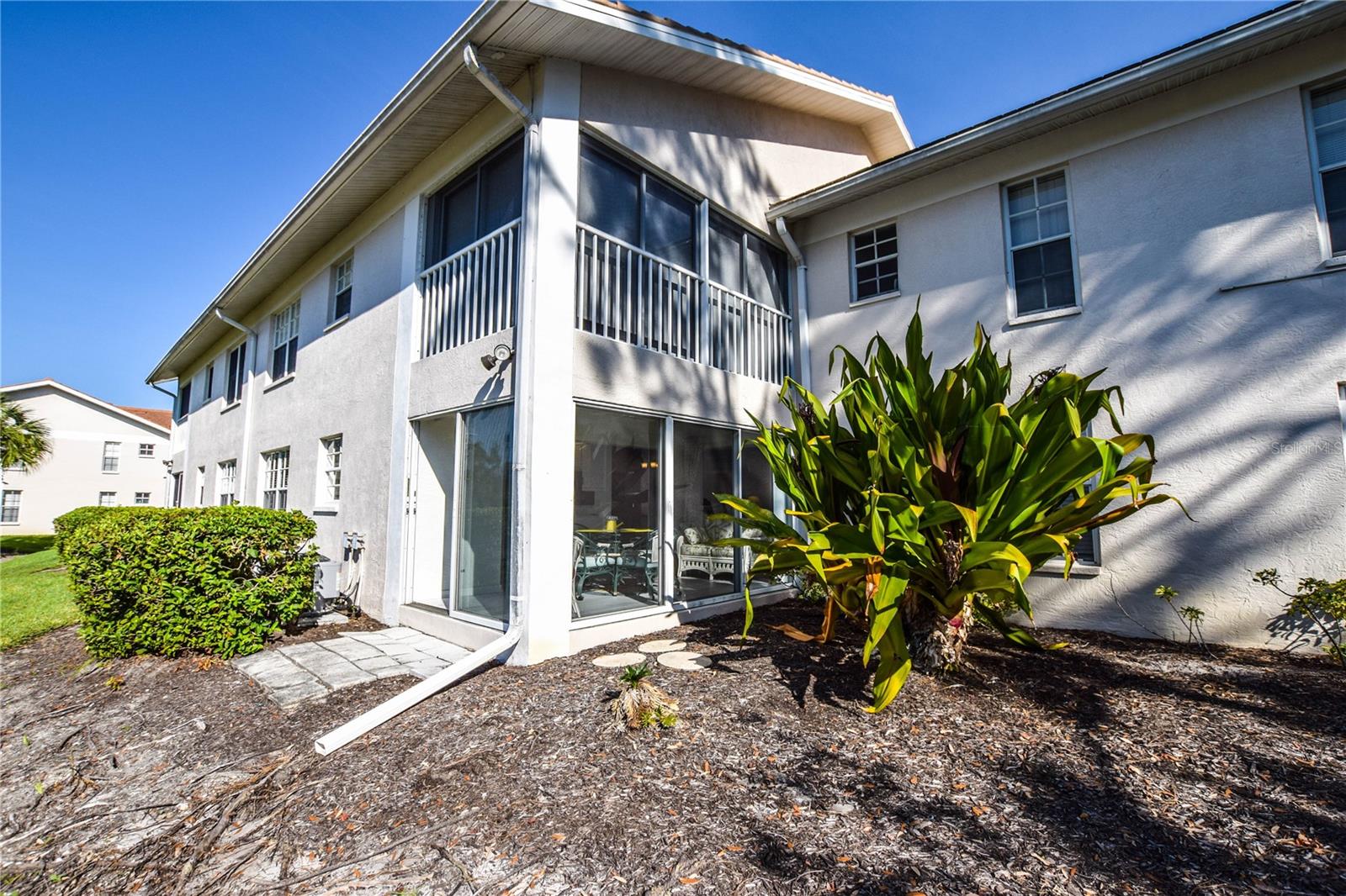801 MONTROSE DR #102, #102
